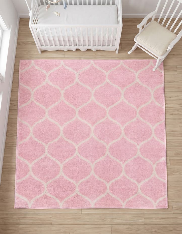 7' x 7' Lattice Frieze Square Rug