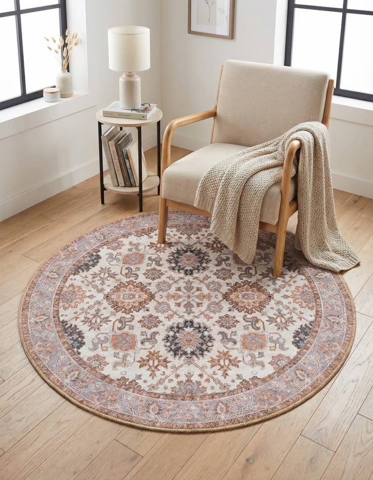 Detail image of 3' 6 x 3' 6 Timeless Round Rug
