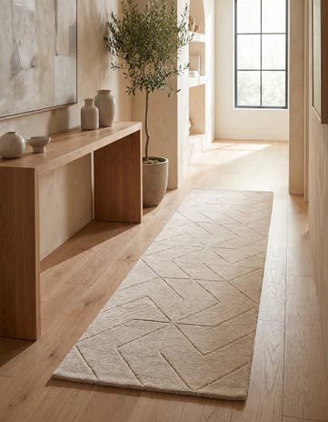 2' 7 x 10' WoolCraft Geometric Runner Rug