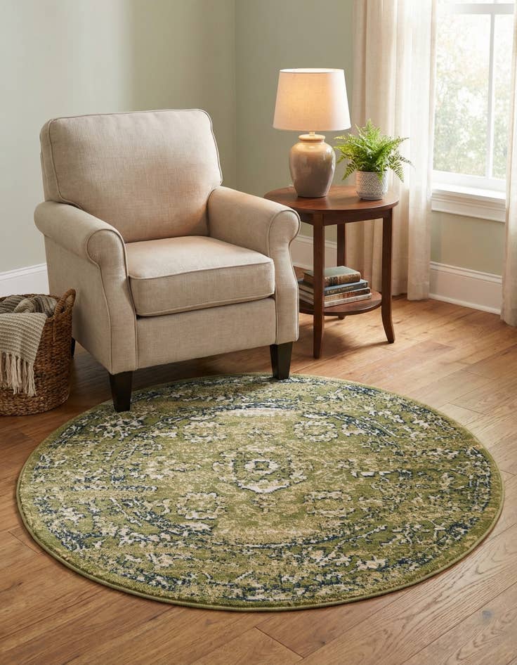 Detail image of 4' x 4' Charleston Round Rug
