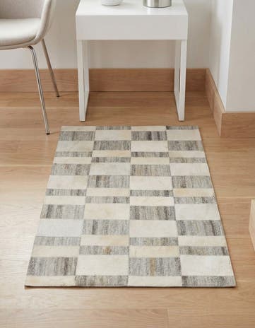 2' x 3' 1 Cowhide Rug