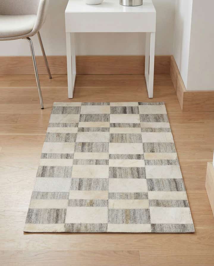 2' x 3' 1 Cowhide Rug