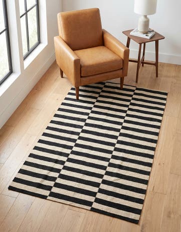 3' 5 x 6' 3 Hand Woven Kilim Modern Wool Rug