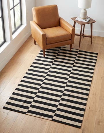 3' 5 x 6' 3 Hand Woven Kilim Modern Wool Rug