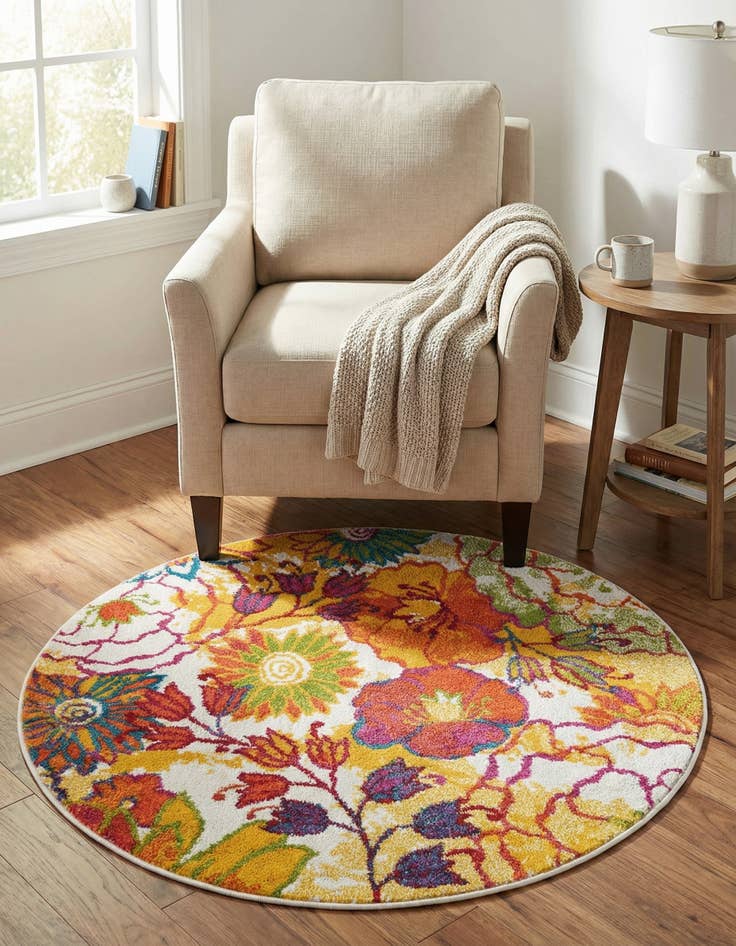 Detail image of 3' 3 x 3' 3 Florence Round Rug