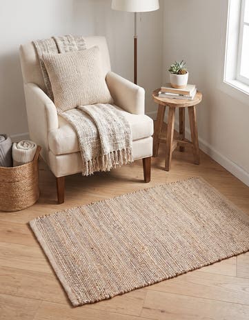 2' x 3' 1 Hand Woven Laurel Handwoven Jute Rug