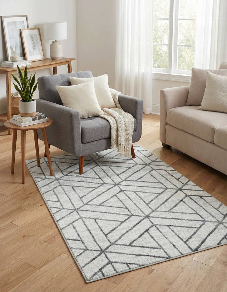 Detail image of 3' 3 x 5' 3 Lattice Trellis Rug