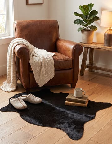 1' 8 x 2' 6 Cowhide Leather Rug