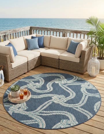 7' x 7' Easy-Clean Coastal Indoor / Outdoor Round Rug