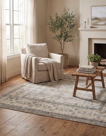 5' x 5' Vienna Square Rug