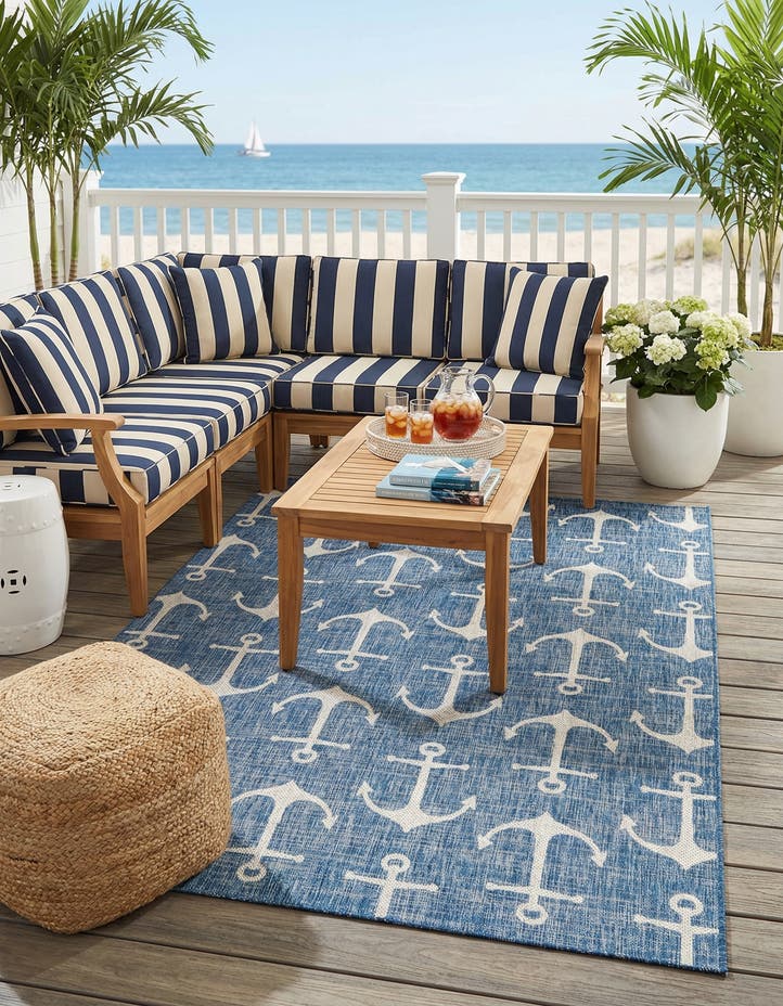 7' x 10' Easy-Clean Coastal Indoor / Outdoo...