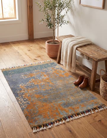 2' x 2' 11 Hand Knotted Ziegler Rug