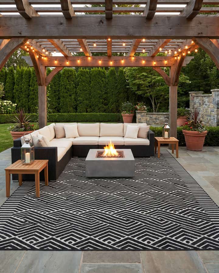 9' x 12' Easy-Clean Sabrina Soto Hudson Indoor / Outdoor Rug