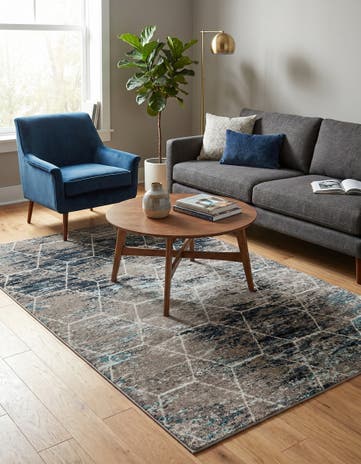 5' 3 x 8' Lattice Frieze Rug