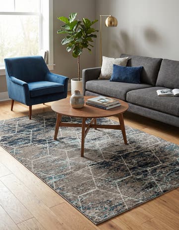 5' 3 x 8' Lattice Frieze Rug