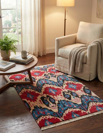 3' 2 x 5' 2 Hand Knotted Ikat Wool Rug