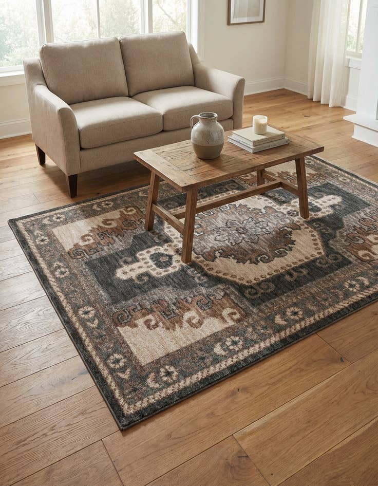 Detail image of 4' x 6' 3 Grand Tradition Rug