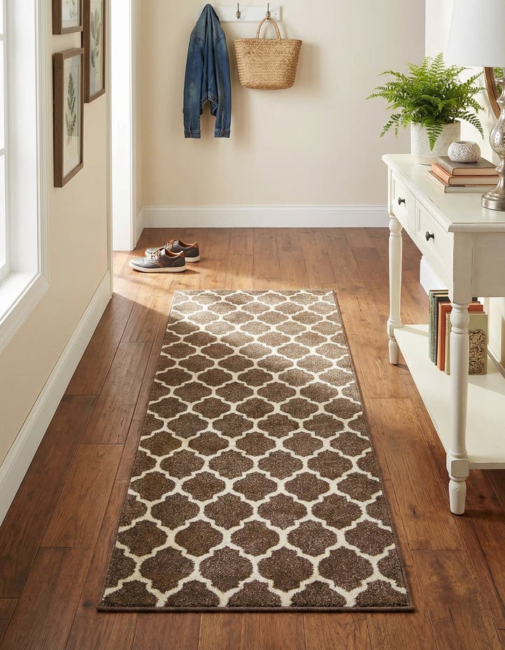 2' x 6' Lattice Runner Rug