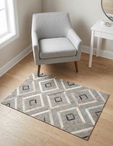 2' x 3' Cowhide Leather Rug