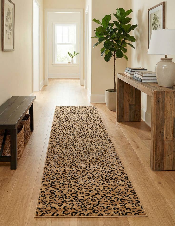 Detail image of 2' 7 x 10' Savannah Runner Rug