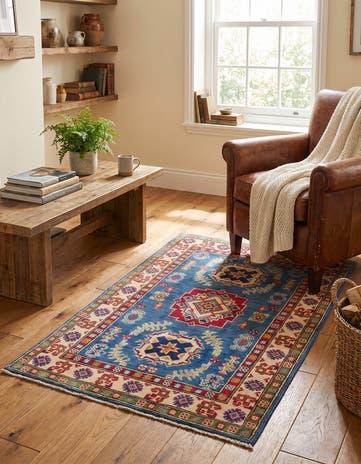 2' 7 x 4' 2 Hand Knotted Kazak Rug
