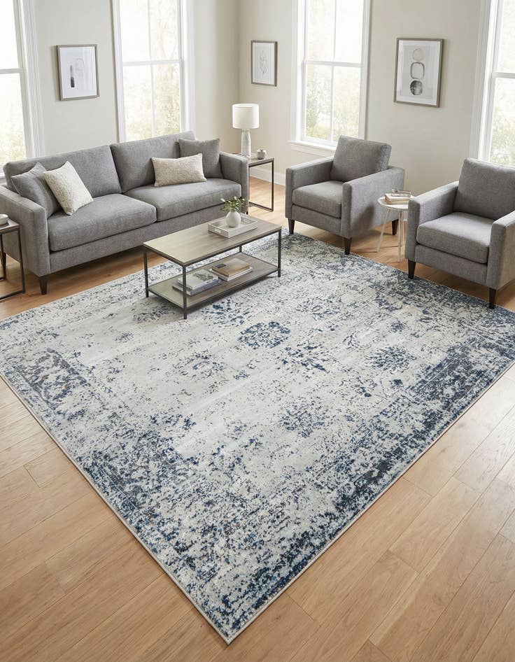 Detail image of 7' 10 x 7' 10 Monaco Square Rug