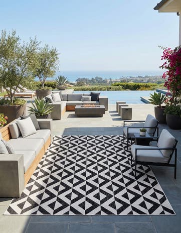 Charcoal Gray Easy-Clean Jill Zarin Napa Indoor / Outdoor Rug
