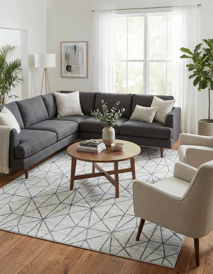 Detail image of 8' x 10' Lattice Trellis Rug