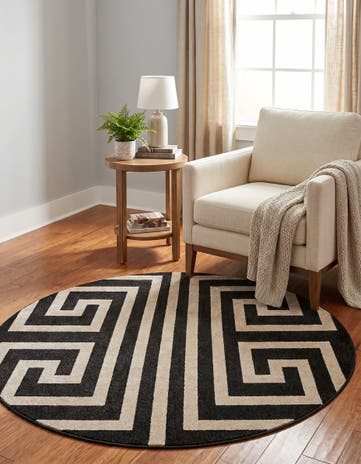 Black Hera Round Rug