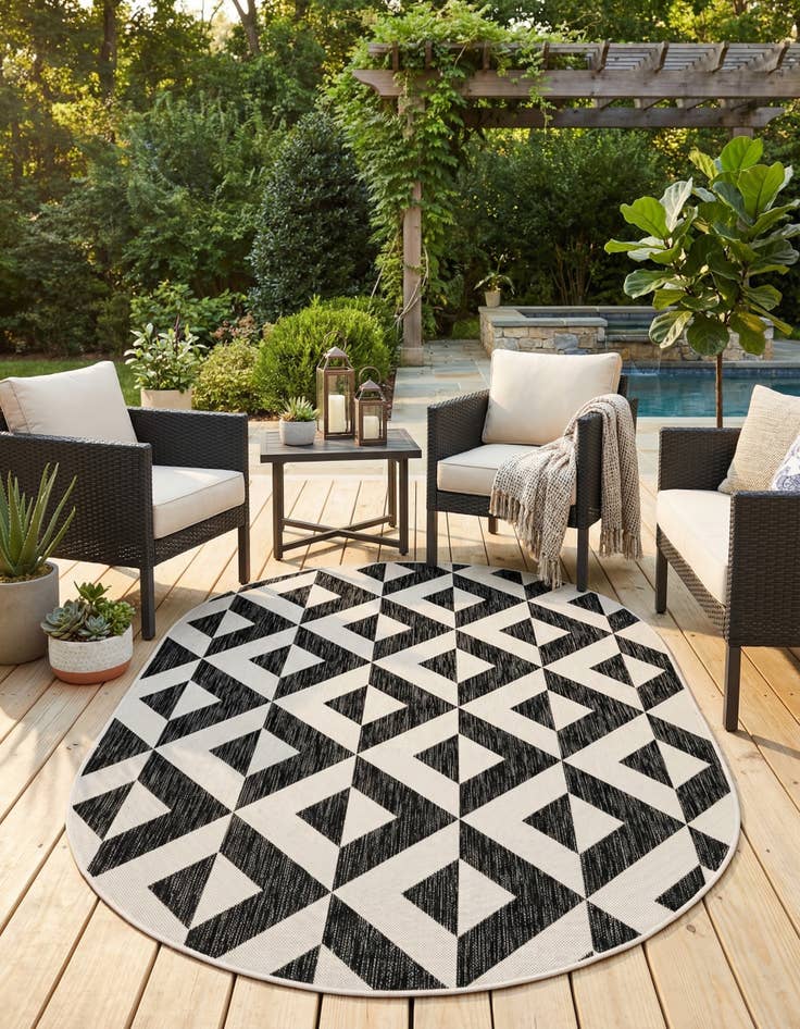Detail image of 5' 3 x 8' Easy-Clean Jill Zarin Napa Indoor / Outdoor Oval Rug