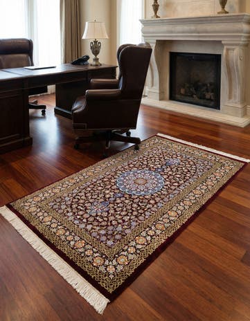 2' 7 x 4' 4 Ghom Silk Rug