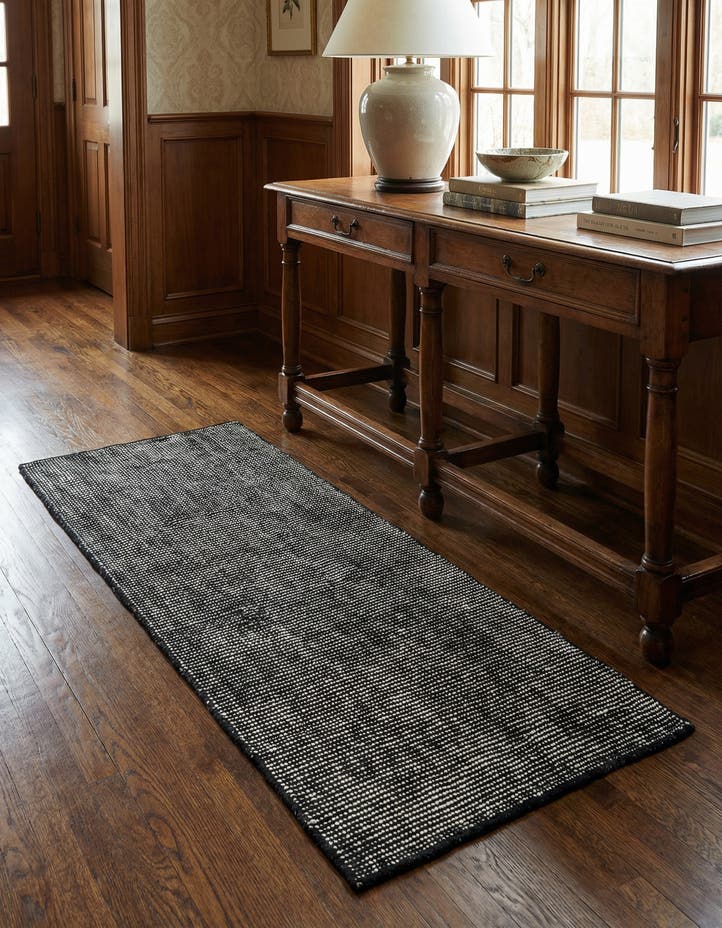 2' x 5' 1 Hand Woven Jill Zarin English Mano...