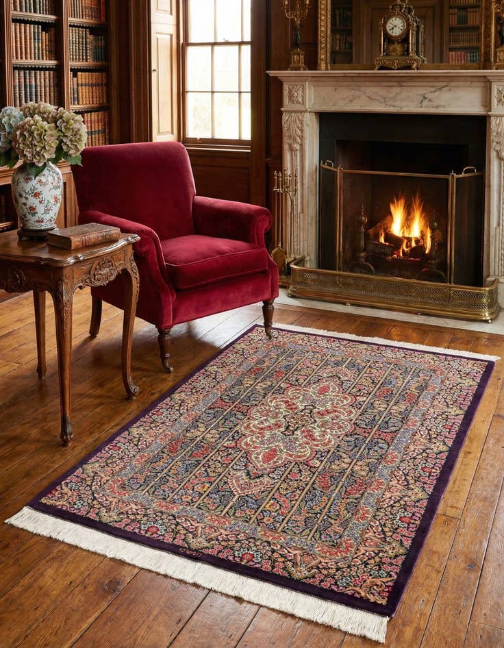 Detail image of 3' 3 x 4' 10 Ghom Silk Rug