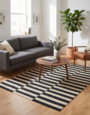 4' 2 x 5' 9 Hand Woven Kilim Modern Wool Rug