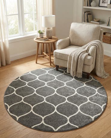  5' 3 x 5' 3 Lattice Frieze Round Rug
