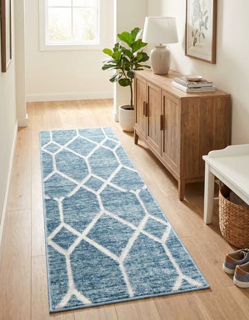 2' x 6' Lattice Trellis Runner Rug