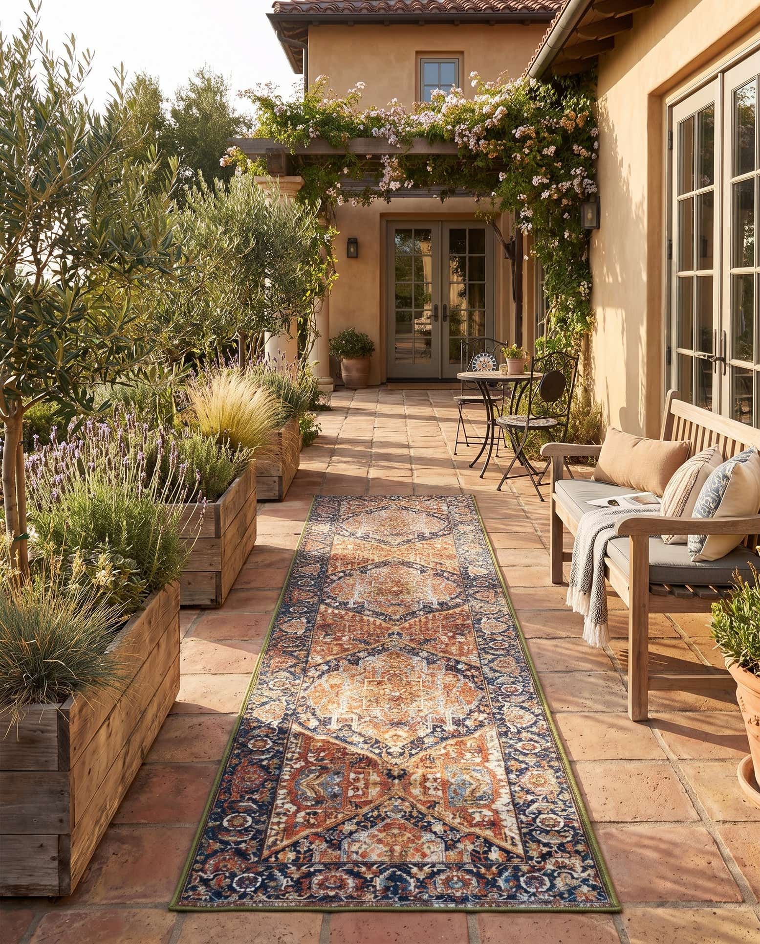 2' 7 x 10' Easy-Clean Traditional Indoor / Outdoor Runner Rug