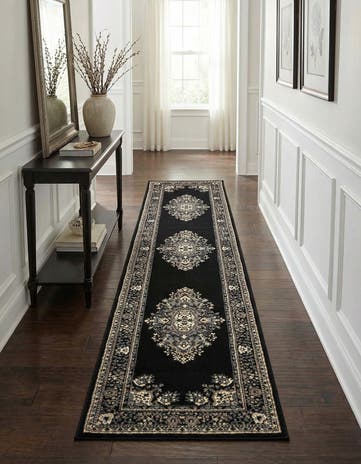 Black Amaya Runner Rug