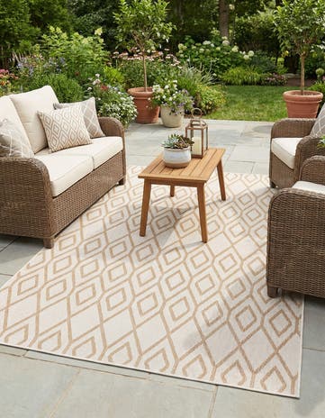 5' 3 x 8' Easy-Clean Jill Zarin Turks and Caicos Indoor / Outdoor Rug