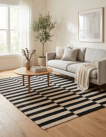 4' 3 x 5' 10 Hand Woven Kilim Modern Wool Rug