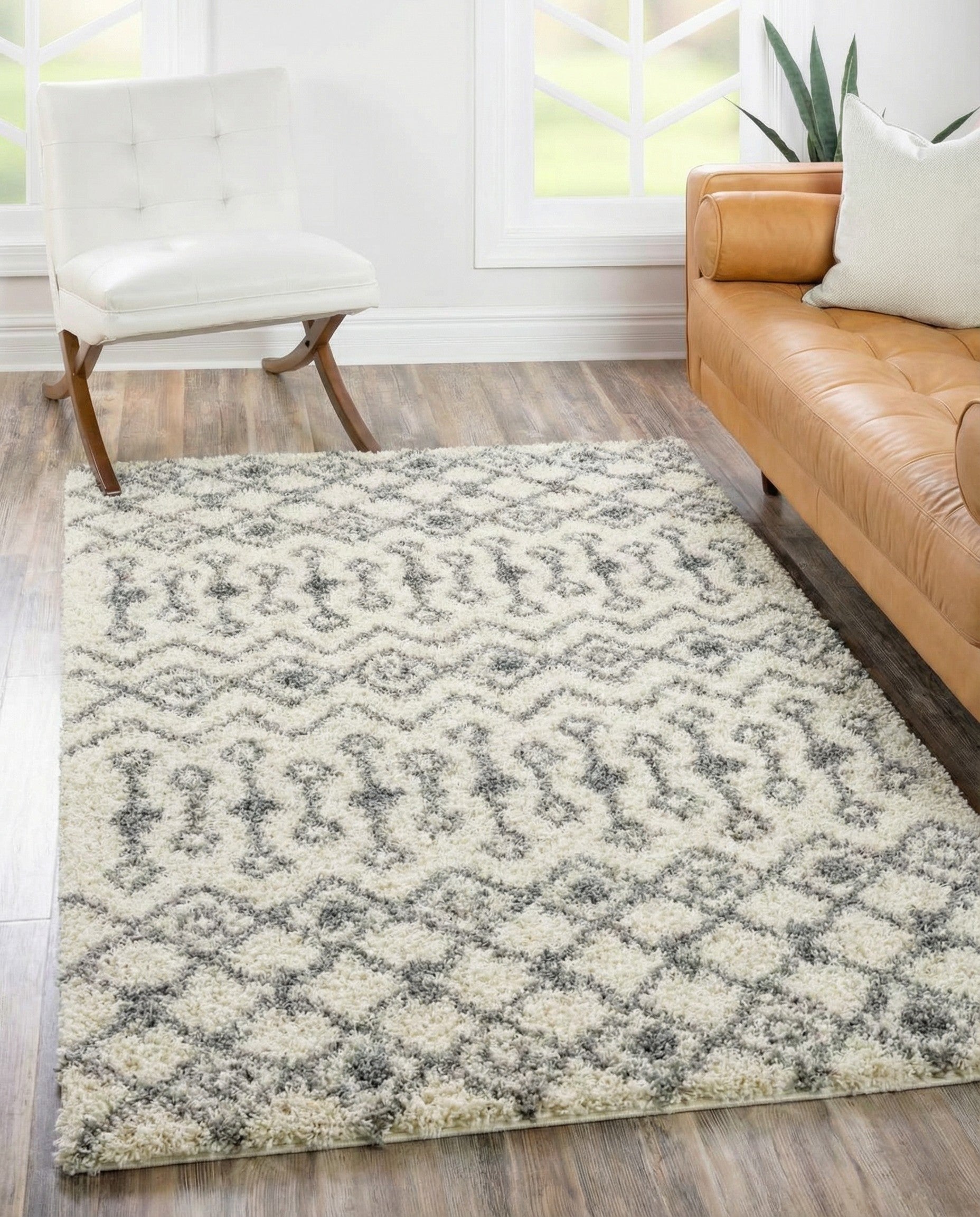 5' 3 x 8' Moroccan Trellis Shag Rug