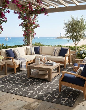 13' x 13' Easy-Clean Coastal Indoor / Outdoor Square Rug