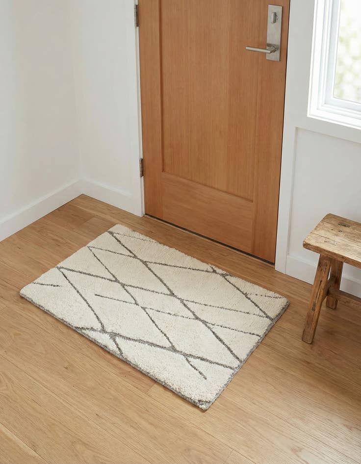 Detail image of 2' x 3' 1 Atlas Moroccan Wool Rug