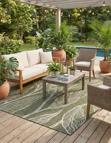 7' 10 x 10' Easy-Clean Botanical Indoor / Outdoor Rug