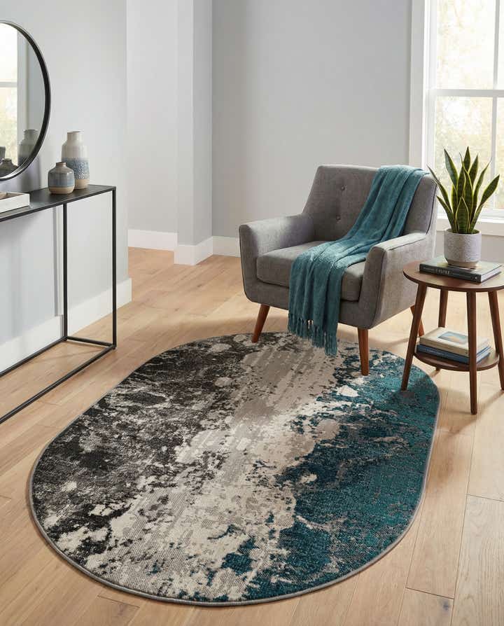 3' 3 x 5' 3 Valencia Oval Rug