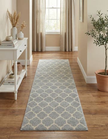 2' x 6' Lattice Runner Rug