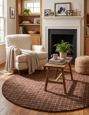 5' 1 x 5' 1 Heritage Line Wool Round Rug