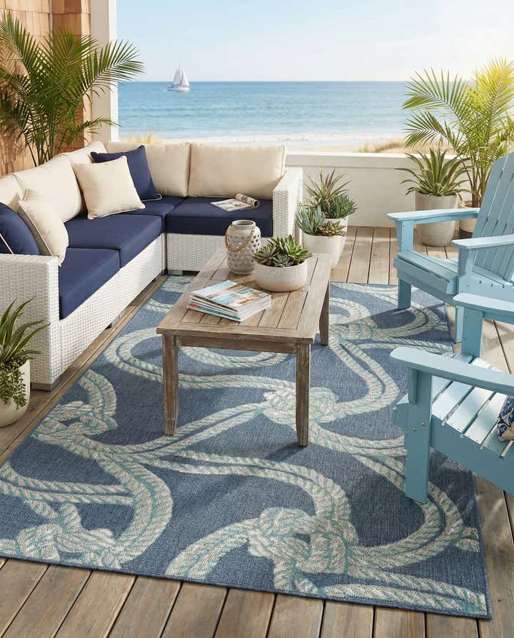 5' 3 x 8' Easy-Clean Coastal Indoor / Outdoor Rug