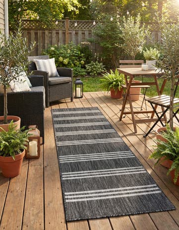 Charcoal Easy-Clean Jill Zarin Anguilla Indoor / Outdoor Runner Rug