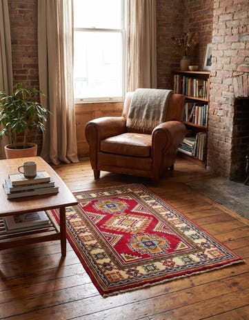 2' 8 x 4' 3 Hand Knotted Kazak Rug